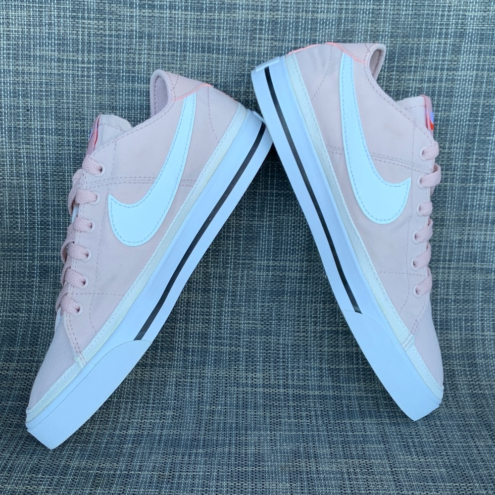 Nike Pink and White Women's Sneakers - Picture 8 of 12